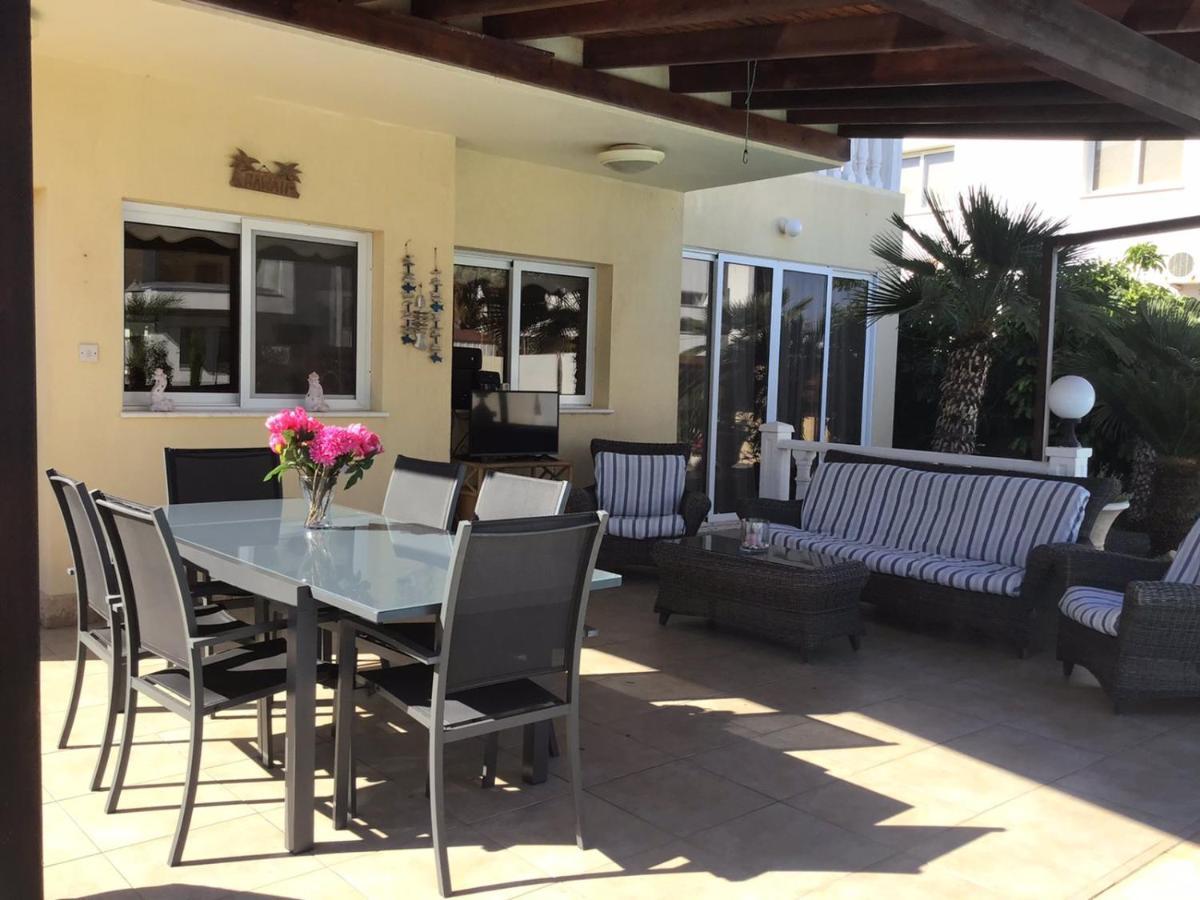 Carolyn Villa Is A Luxury 4-Bedroom Villa With Private Pool In Ayia Napa Exterior photo
