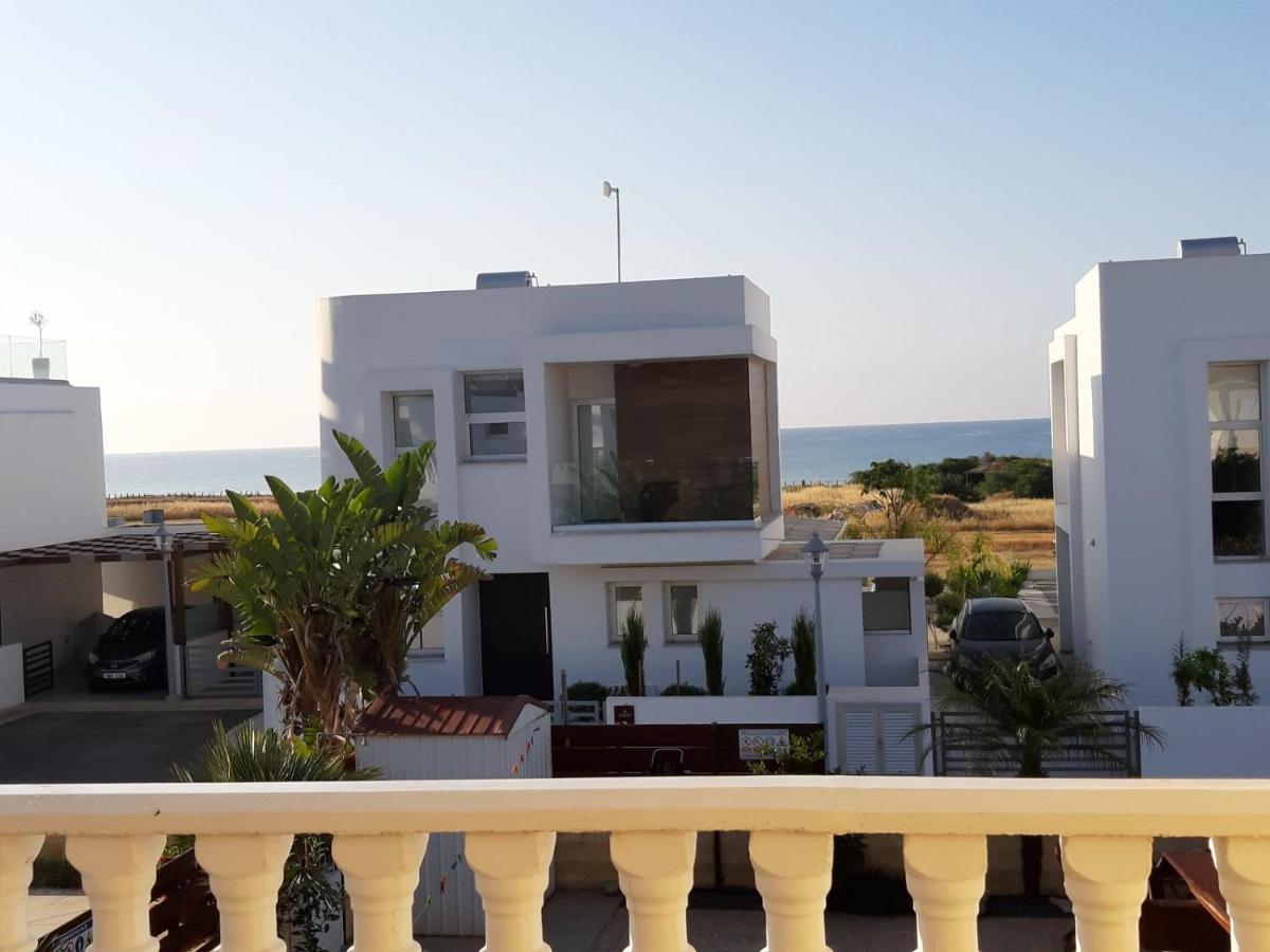Carolyn Villa Is A Luxury 4-Bedroom Villa With Private Pool In Ayia Napa Exterior photo