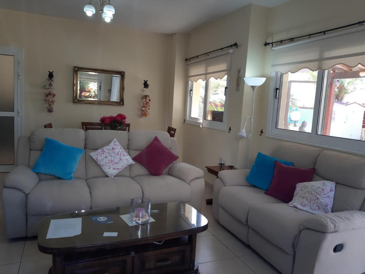 Carolyn Villa Is A Luxury 4-Bedroom Villa With Private Pool In Ayia Napa Exterior photo